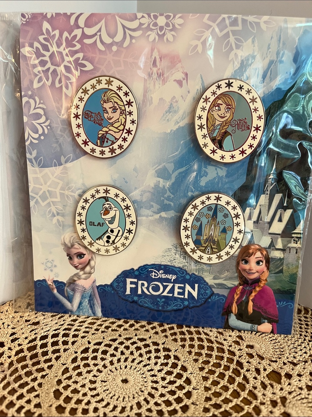 Disney Frozen Enamel Pin Set - Blue, White, Black